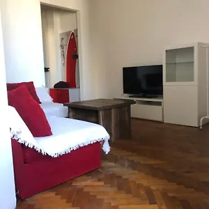 https://lovely-1-bedroom-apartment-close-to-old-town.bucharesthotelsnow.com